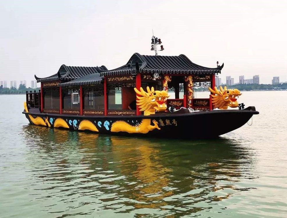 东昌湖龙船